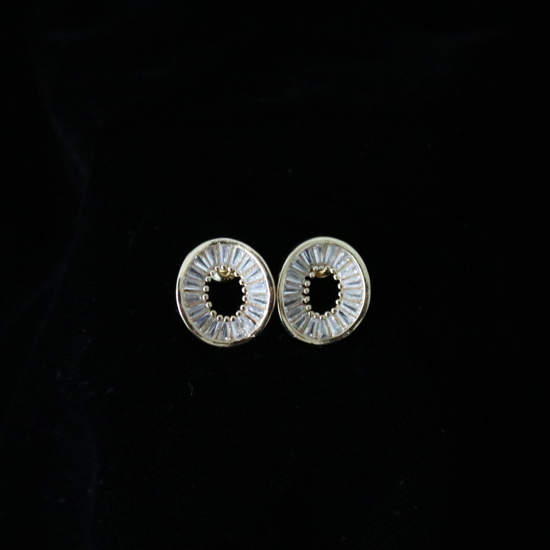 Lola Circle Earring