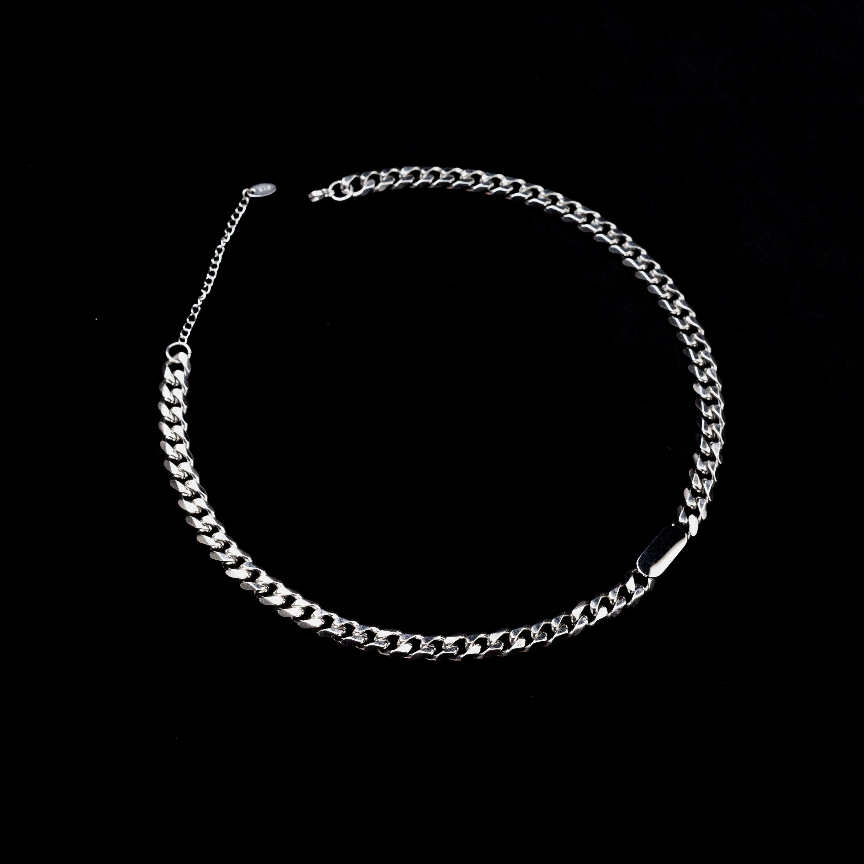 Cubana Plate Necklace